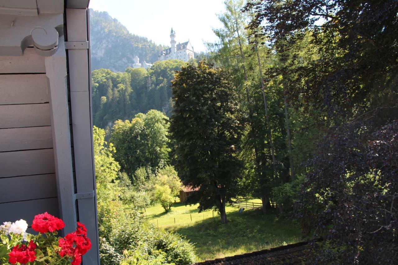 Romantic-Pension Albrecht - Since 1901 Хоэншвангау Экстерьер фото