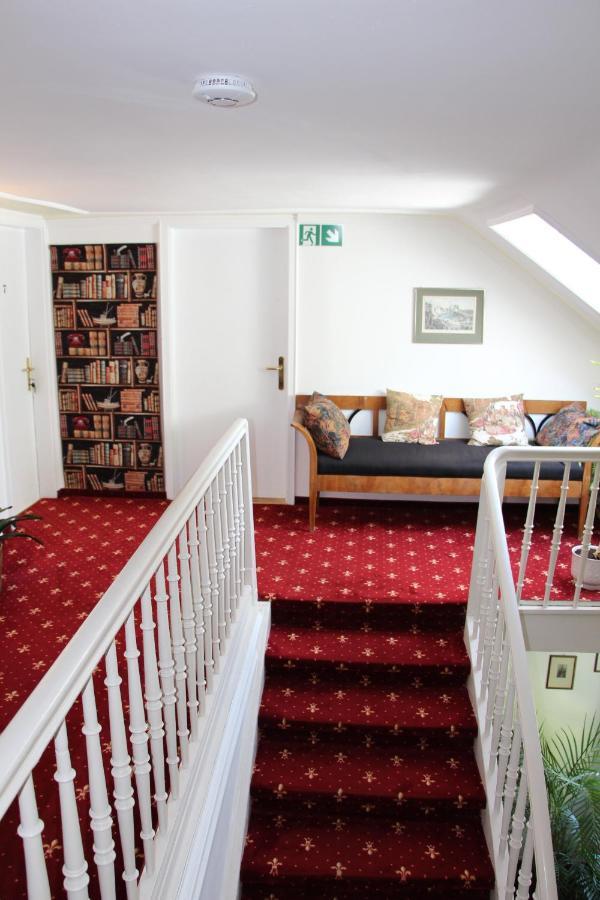 Romantic-Pension Albrecht - Since 1901 Хоэншвангау Экстерьер фото