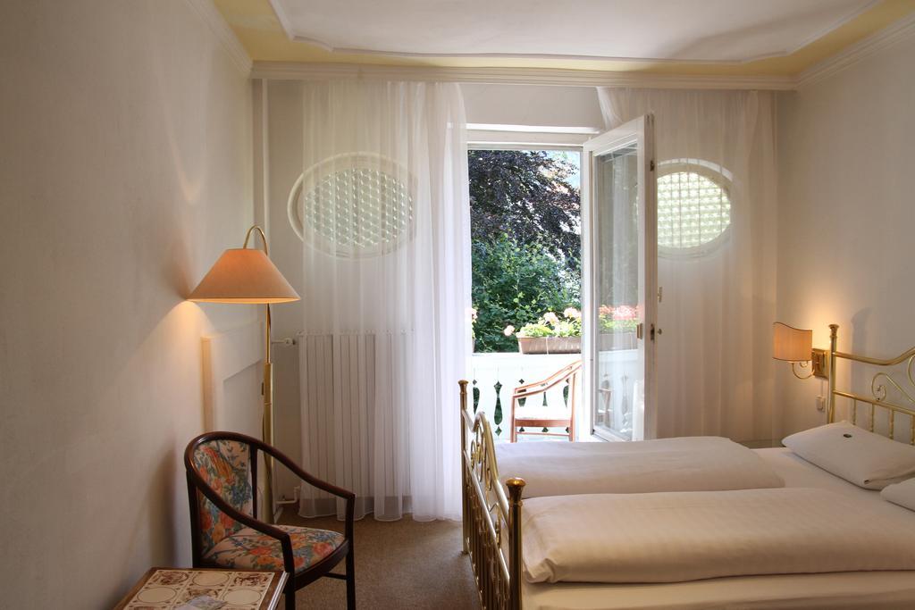Romantic-Pension Albrecht - Since 1901 Хоэншвангау Экстерьер фото