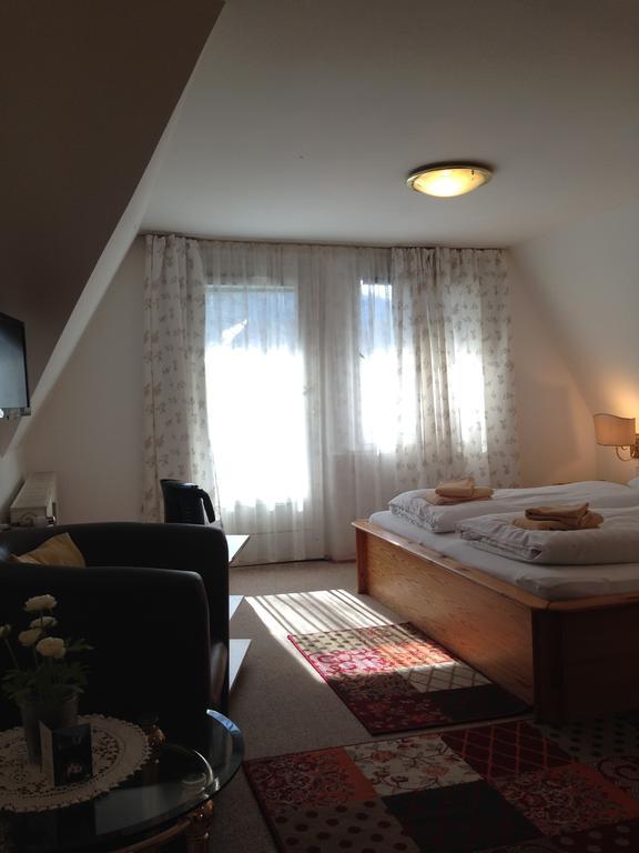 Romantic-Pension Albrecht - Since 1901 Хоэншвангау Экстерьер фото
